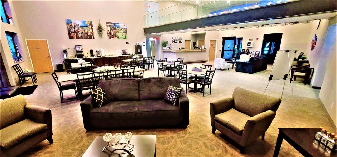 Qube Hotel - Polk City Екстер'єр фото